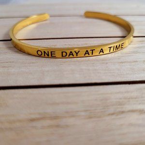 Motivational Bracelets - One Day At A Time Bracelets in GOLD
